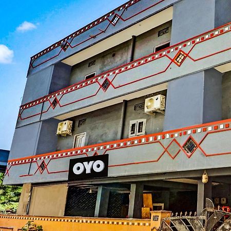 Hotel O Lavish Stay Sururnagar ภายนอก รูปภาพ