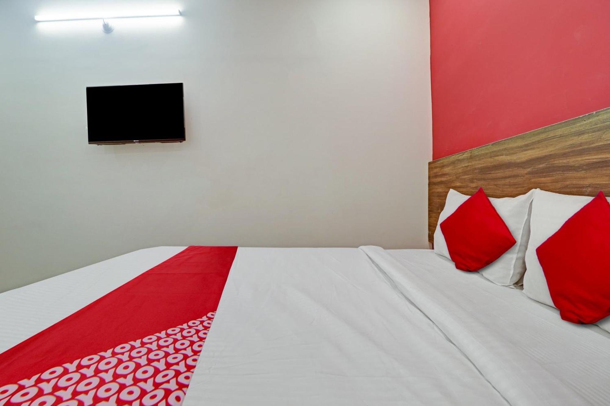 Hotel O Lavish Stay Sururnagar ภายนอก รูปภาพ