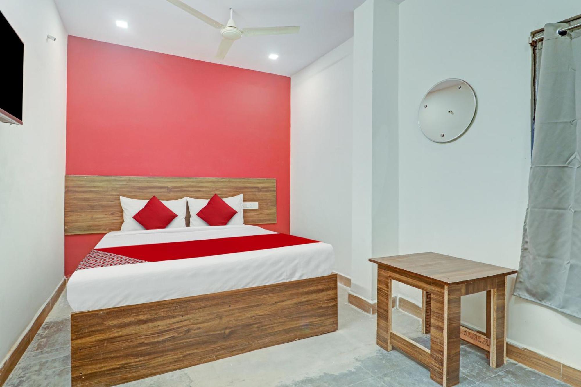 Hotel O Lavish Stay Sururnagar ภายนอก รูปภาพ
